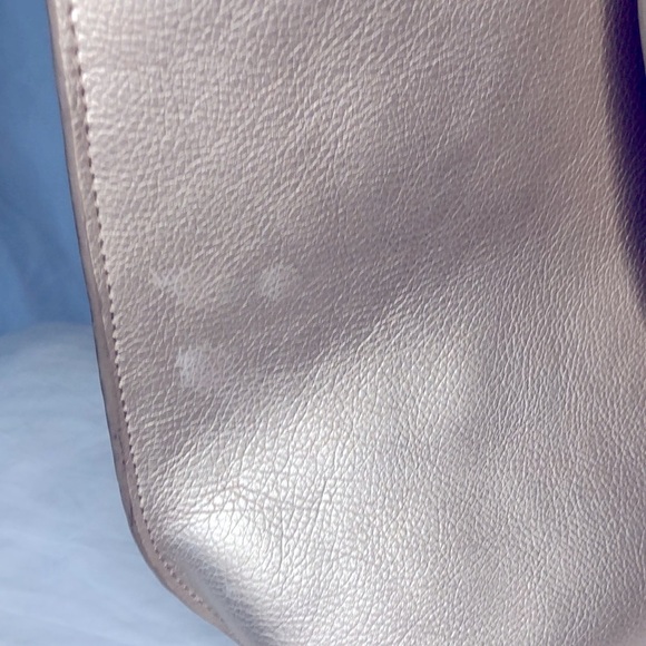 MARK & GRAHAM gold genuine leather tote. - Picture 16 of 16